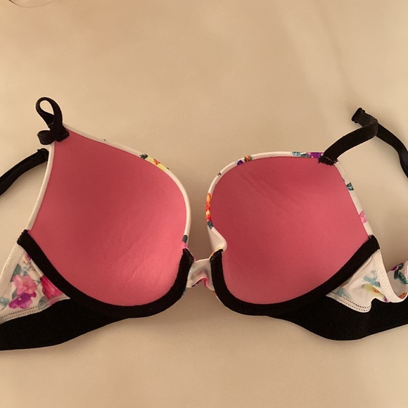 Victorias Secret PINK Push up t-shirt bra - Picture 3 of 4
